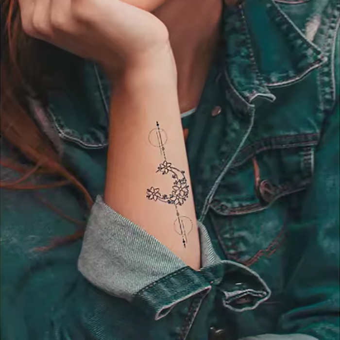 Florale Mondsichel – Bild 1