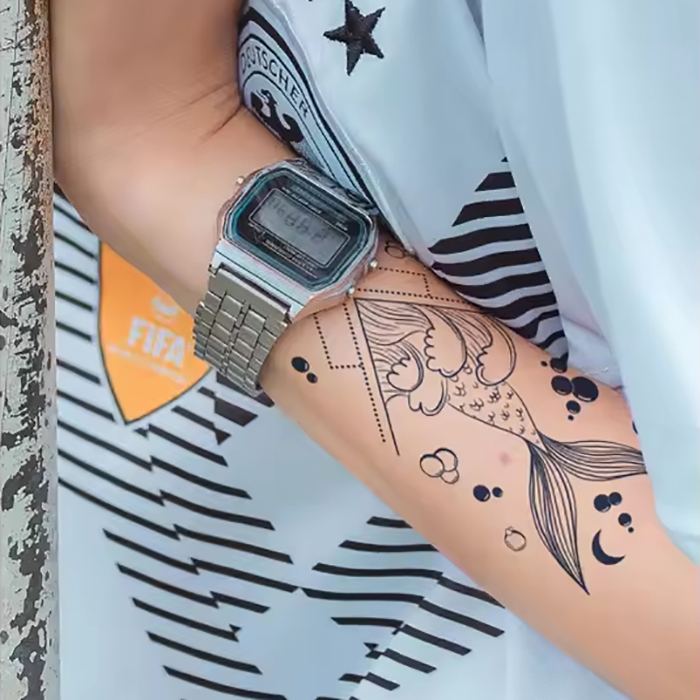 Meerjungfrauenschwanz & Wellen – Bild 1